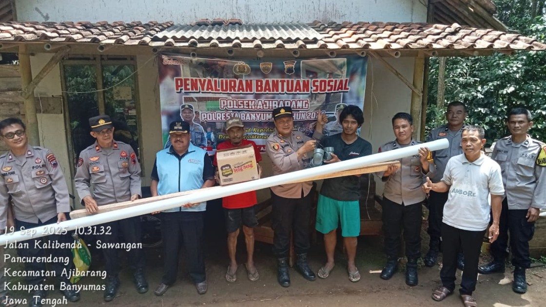 Polresta Banyumas Bantu Warga Ajibarang yang Rumahnya Roboh, Wujudkan Kepedulian Sosial Polri
